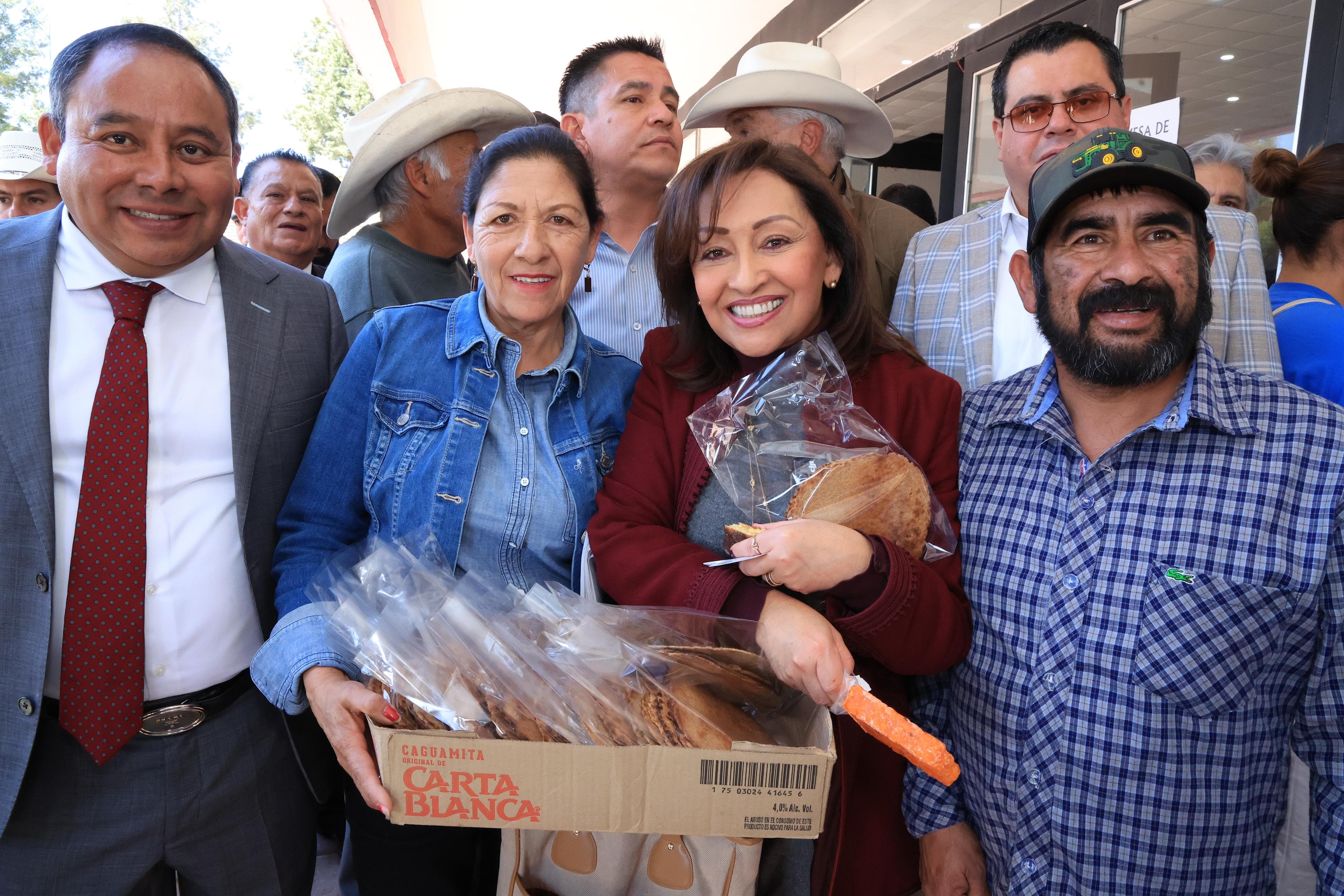 Apoya gobierno del estado a productores para lograr su crecimiento